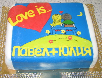 Торт LOVE IS
